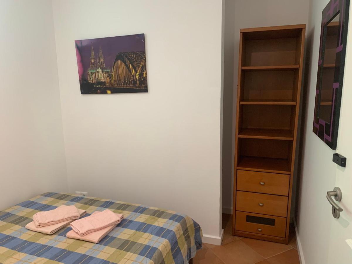 House And In Guest house 2*