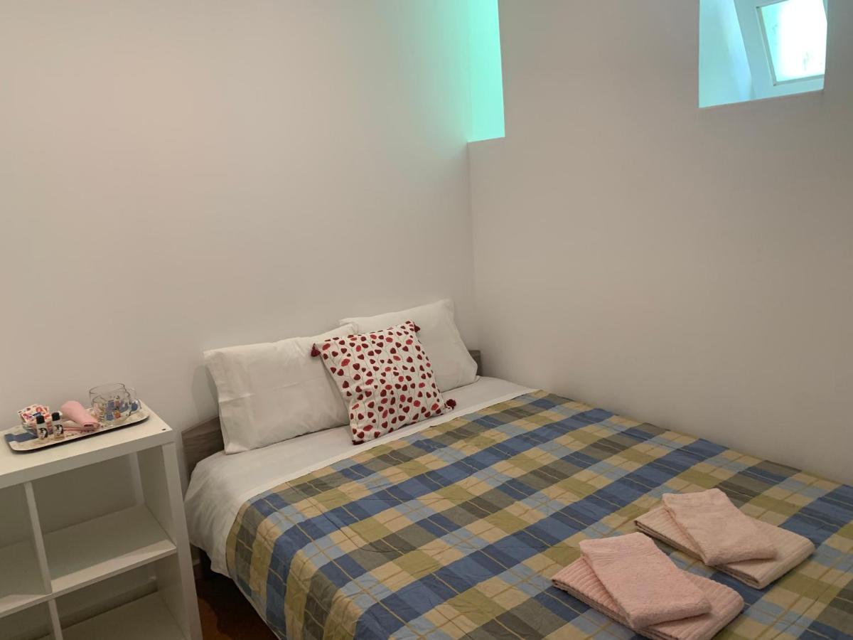 House And In Guest house Lisbon